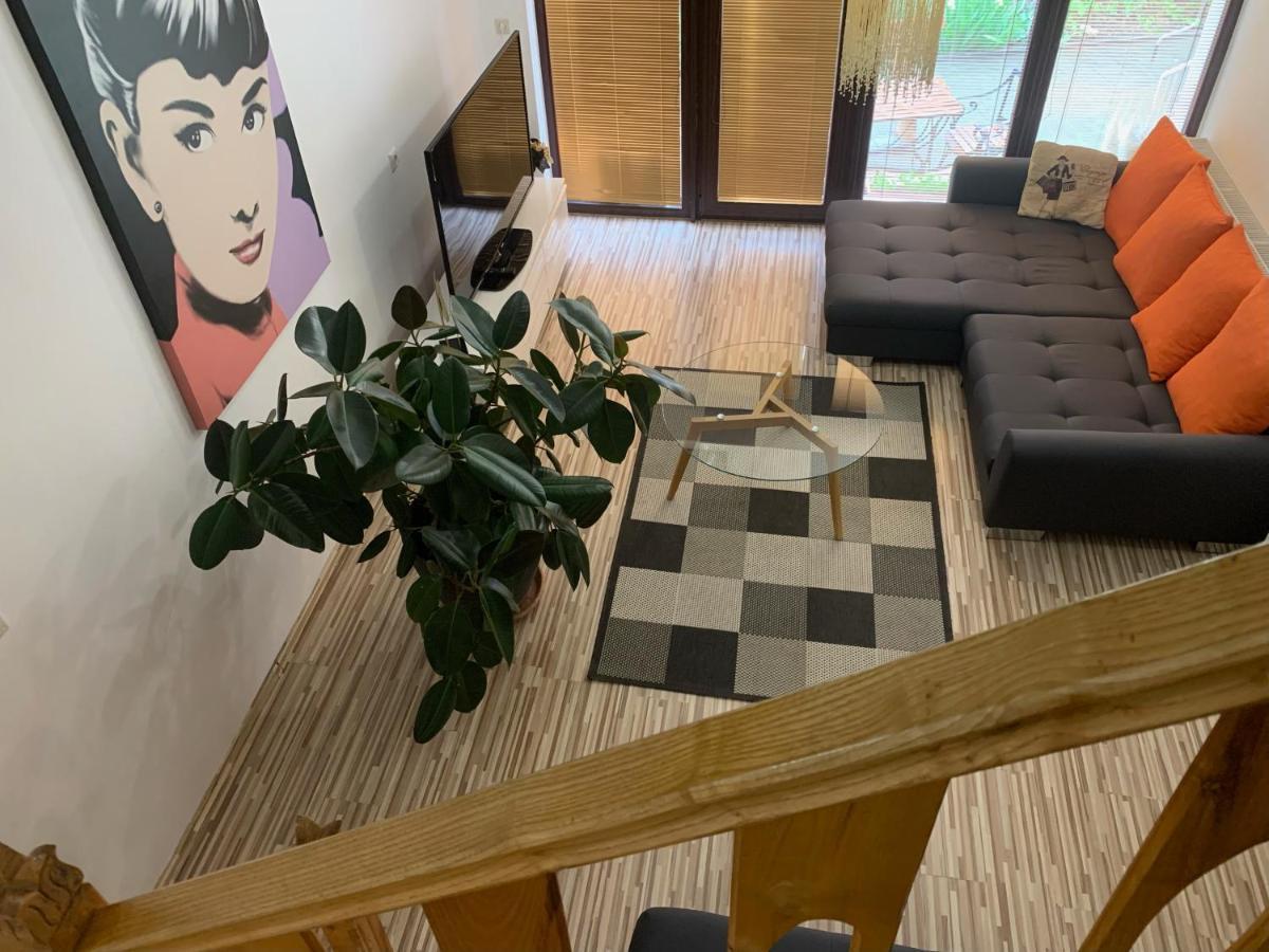 Pension Nest - Family Apartman Mosonmagyarovar Exterior photo